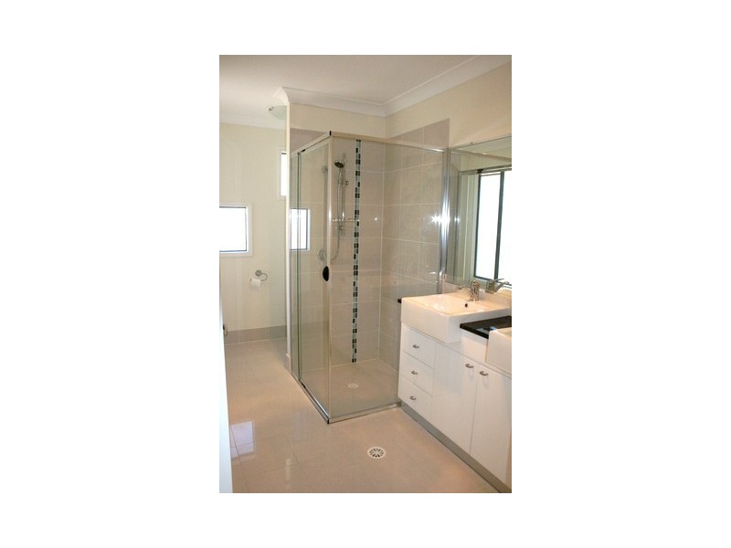 70 Sanctuary Drive, Forest Lake QLD 4078