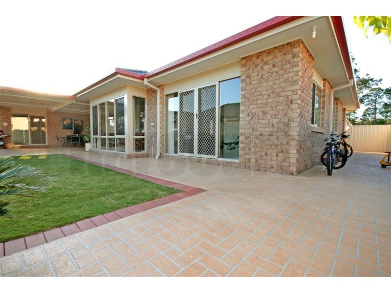 63 Brushwood Cct, Forest Lake QLD 4078