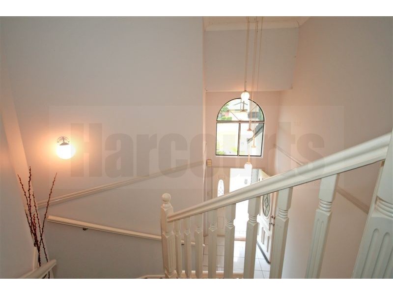 27 Murray Place, Forest Lake QLD 4078