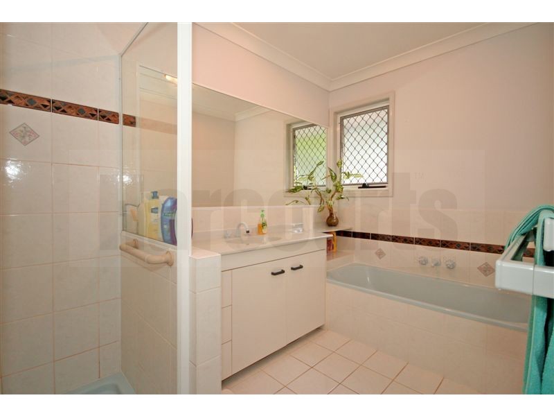 27 Murray Place, Forest Lake QLD 4078