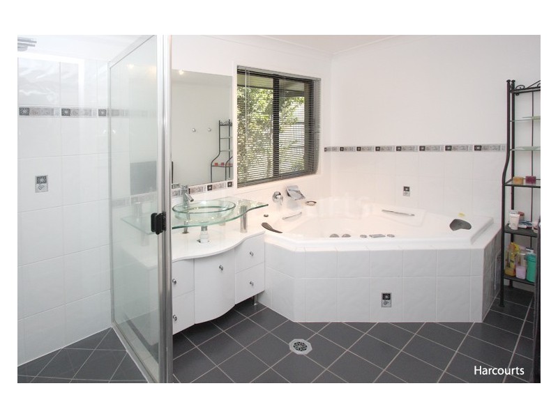 31 Moran Crescent, Forest Lake QLD 4078