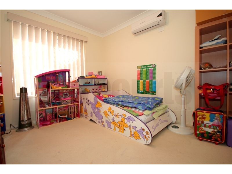 14 Cambridge Crescent, Forest Lake QLD 4078