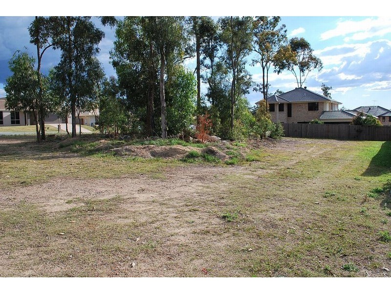 75 Sanctuary Drive, Forest Lake QLD 4078