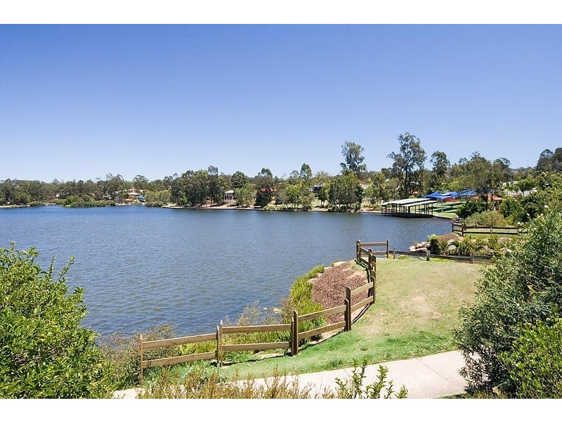 33 Pendula Circuit, Forest Lake QLD 4078
