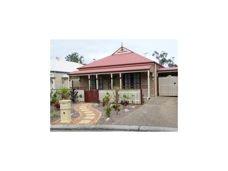 16 Babylon Place, Forest Lake QLD 4078