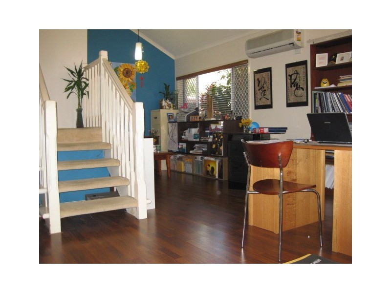 8 Ornata Place, Forest Lake QLD 4078