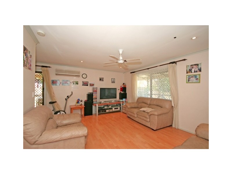 15 Firefly Street, Durack QLD 4077