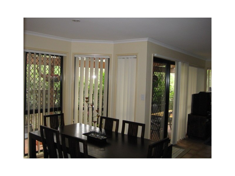 20 Carolina Parade, Forest Lake QLD 4078