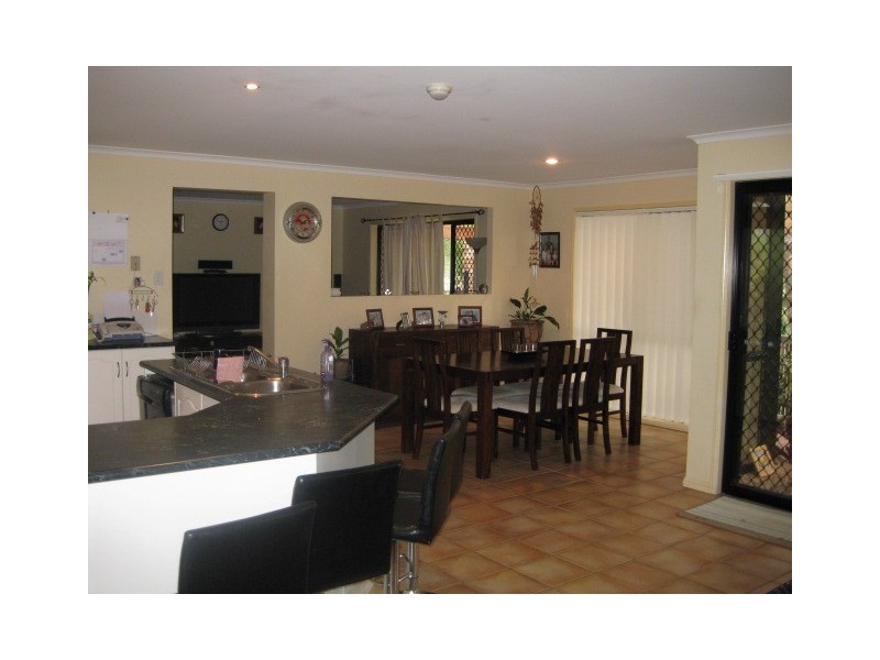 20 Carolina Parade, Forest Lake QLD 4078