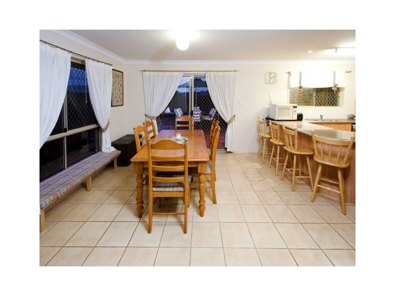 16 Edith Street, Forest Lake QLD 4078