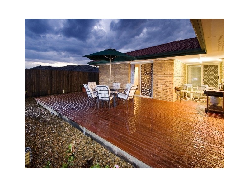 16 Edith Street, Forest Lake QLD 4078