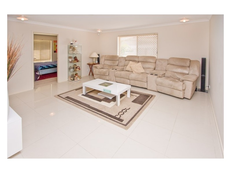 56 Parkwood Drive, Heathwood QLD 4110