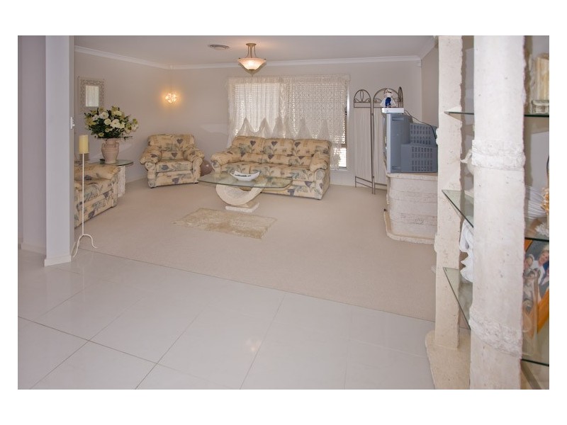 56 Parkwood Drive, Heathwood QLD 4110