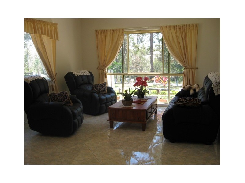 19 Amadeus Circuit, Springfield Lakes QLD 4300