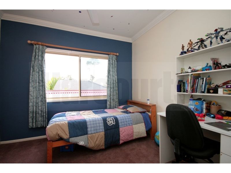 2 Toorak Place, Forest Lake QLD 4078
