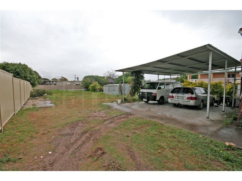 27 Southern Cross Avenue, Darra QLD 4076