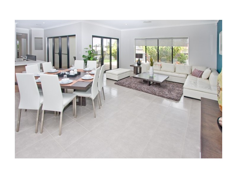 4 Cypress Street, Heathwood QLD 4110