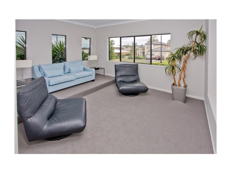 4 Cypress Street, Heathwood QLD 4110