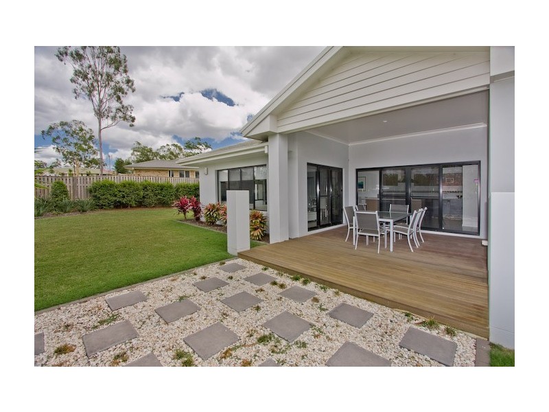 4 Cypress Street, Heathwood QLD 4110