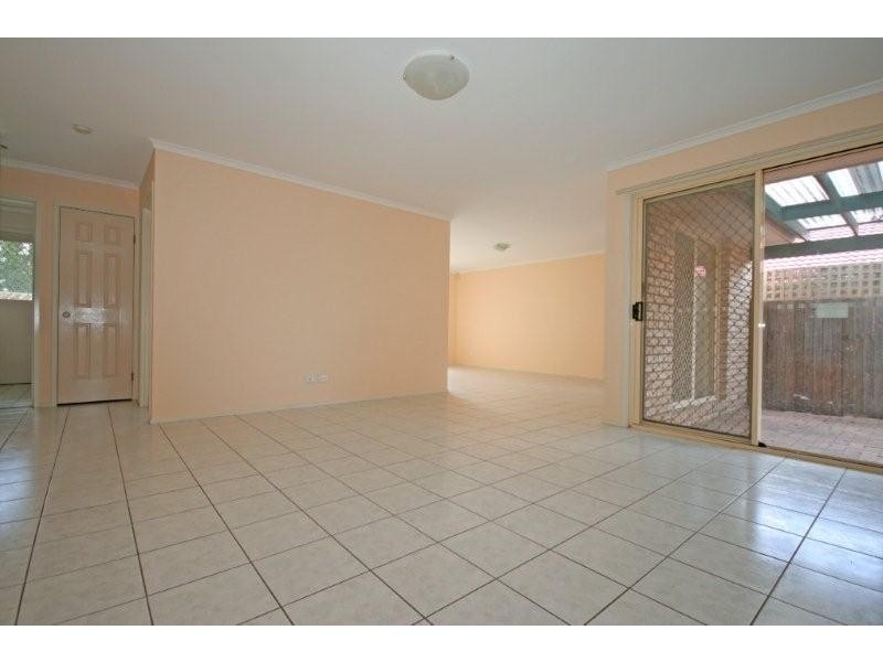 50 Lakeside Crescent, Forest Lake QLD 4078