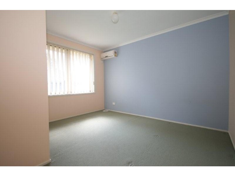 50 Lakeside Crescent, Forest Lake QLD 4078