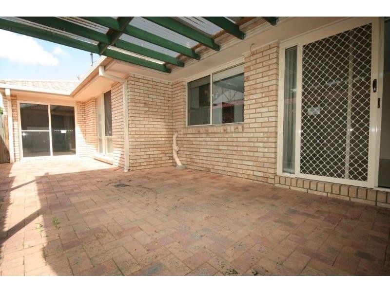 50 Lakeside Crescent, Forest Lake QLD 4078