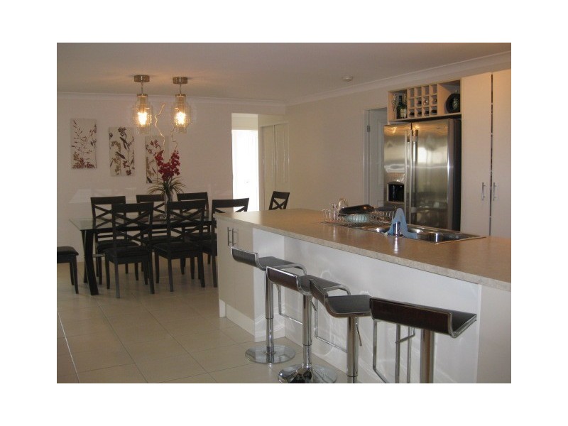 10 Tropical Drive, Forest Lake QLD 4078
