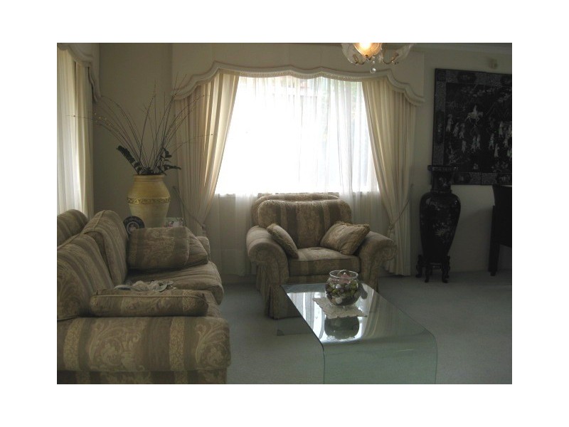 3 Auburn Place, Forest Lake QLD 4078