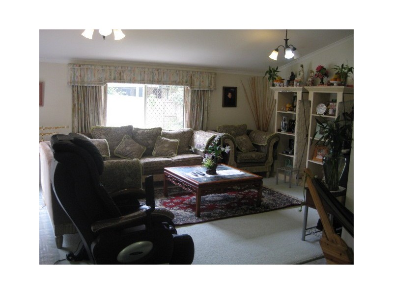 3 Auburn Place, Forest Lake QLD 4078