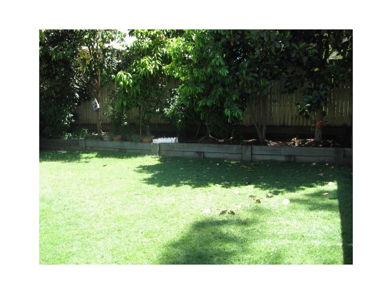 16 St James Street, Forest Lake QLD 4078