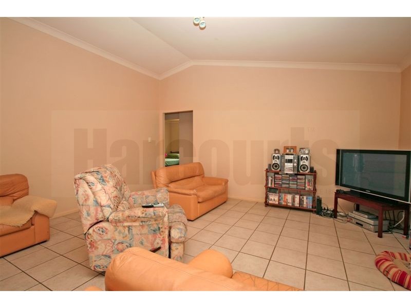 18 Oxley Place, Forest Lake QLD 4078