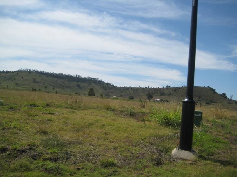 L18 Fernrow Drive, Plainland QLD 4341