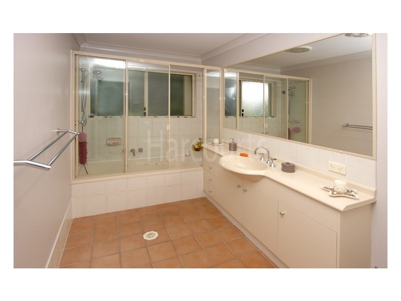 1/22 Phillip Place, Forest Lake QLD 4078