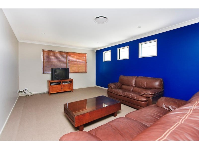 8 St Tropez Place, Forest Lake QLD 4078