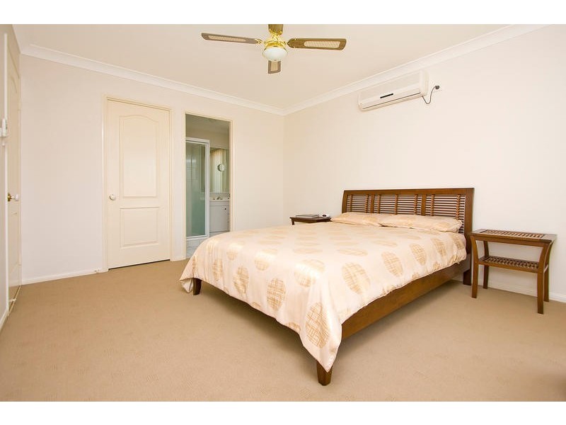 32 Columbus Place, Forest Lake QLD 4078