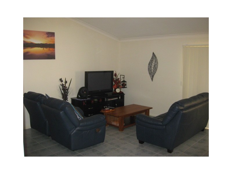 17 Robson Street, Forest Lake QLD 4078