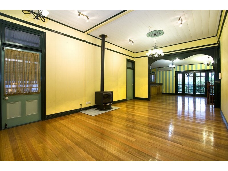 38 Redfern Street, Woolloongabba QLD 4102