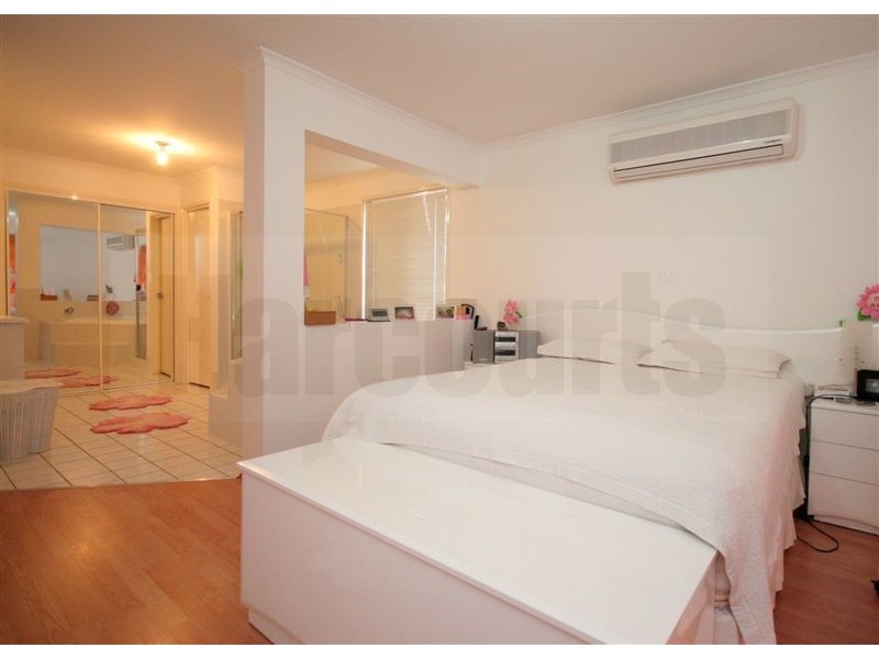 19 Ashton Way, Forest Lake QLD 4078