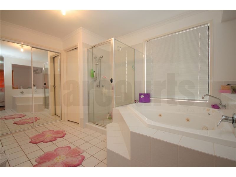 19 Ashton Way, Forest Lake QLD 4078