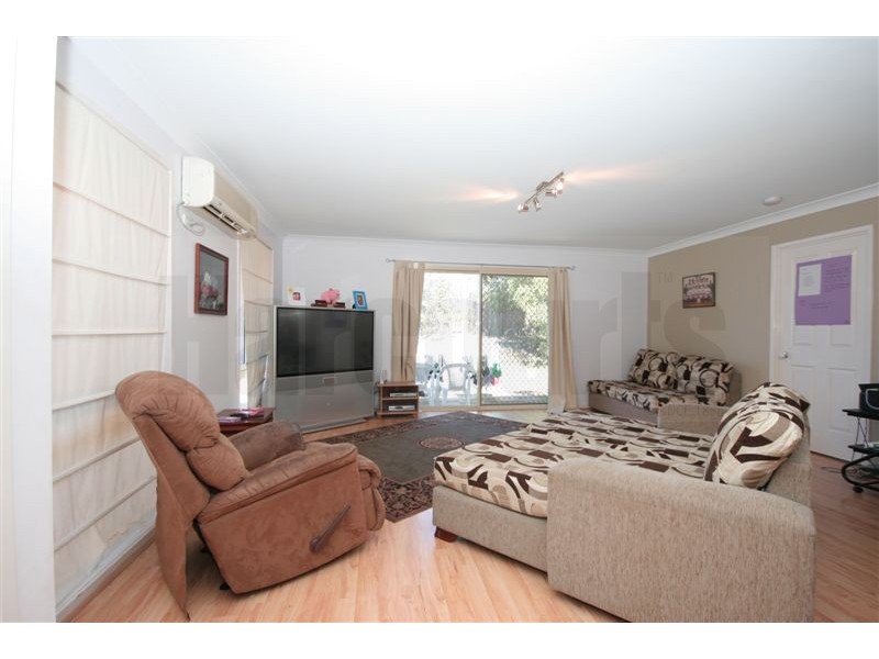 15 Moran Crescent, Forest Lake QLD 4078