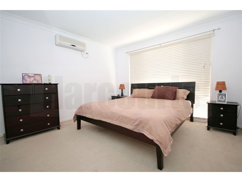 15 Moran Crescent, Forest Lake QLD 4078