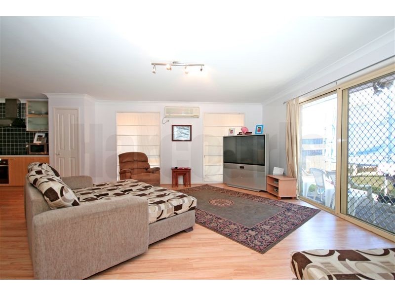 15 Moran Crescent, Forest Lake QLD 4078