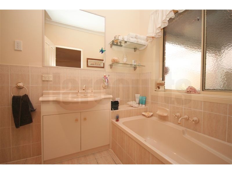 6 Mandarin Close, Forest Lake QLD 4078