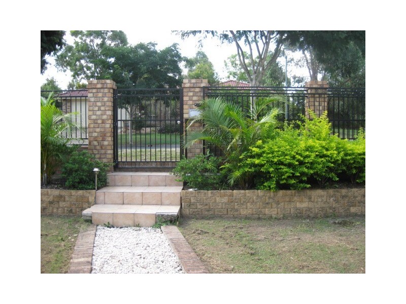 12 Landsborough Place, Forest Lake QLD 4078