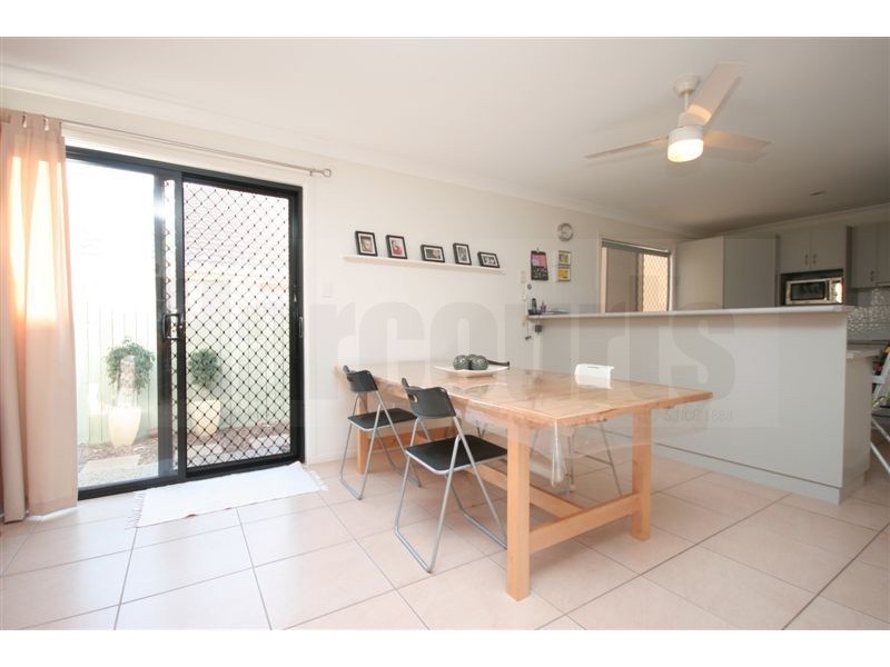 6 Sundown Lane, Forest Lake QLD 4078