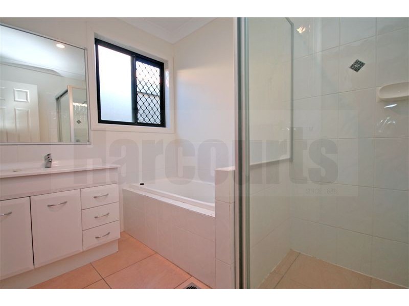 6 Sundown Lane, Forest Lake QLD 4078