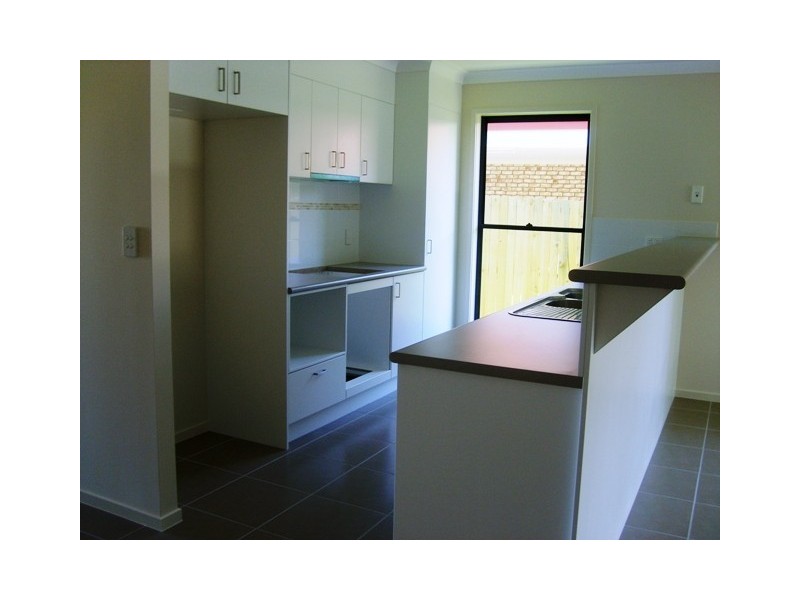 2 Pauline & Kathmaur Street, Carole Park QLD 4300