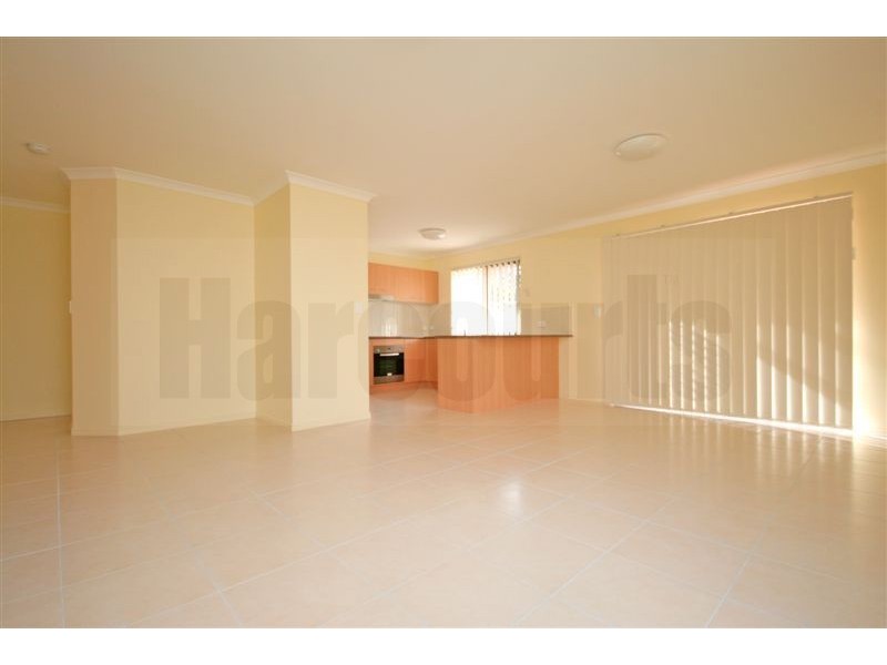 42 Degas Street, Forest Lake QLD 4078