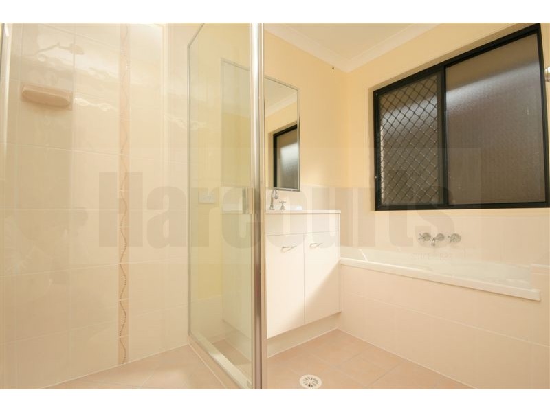 42 Degas Street, Forest Lake QLD 4078