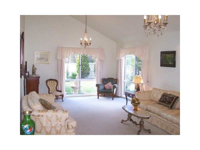 6 Birkenhead Cres, Forest Lake QLD 4078